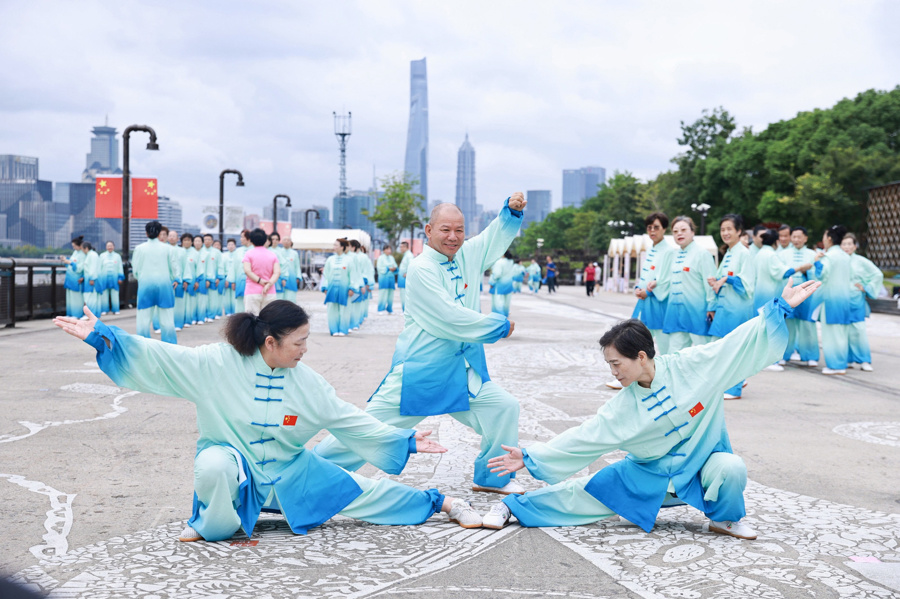 及互动游戏, 一批专业的, 目标 及互动游戏, 一批专业的, 目标