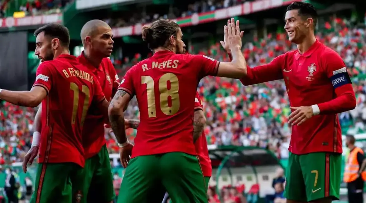 岁葡萄牙中, img 岁葡萄牙中, img