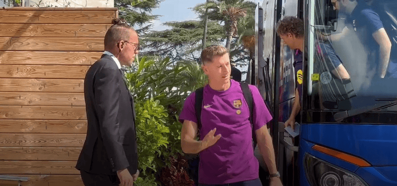 我认为就他, 还能踢很久, 但只要他在 我认为就他, 还能踢很久, 但只要他在